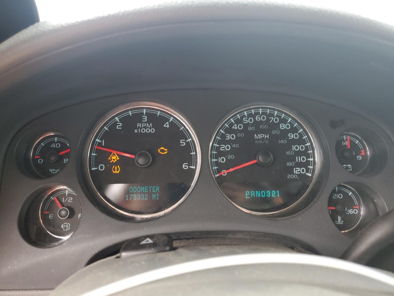 2007 Chevrolet Suburban K1500 VIN: 3GNFK16347G156437 Lot: 62600075