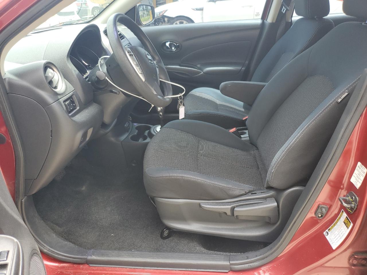 3N1CN7AP7HL815204 NISSAN VERSA 2017