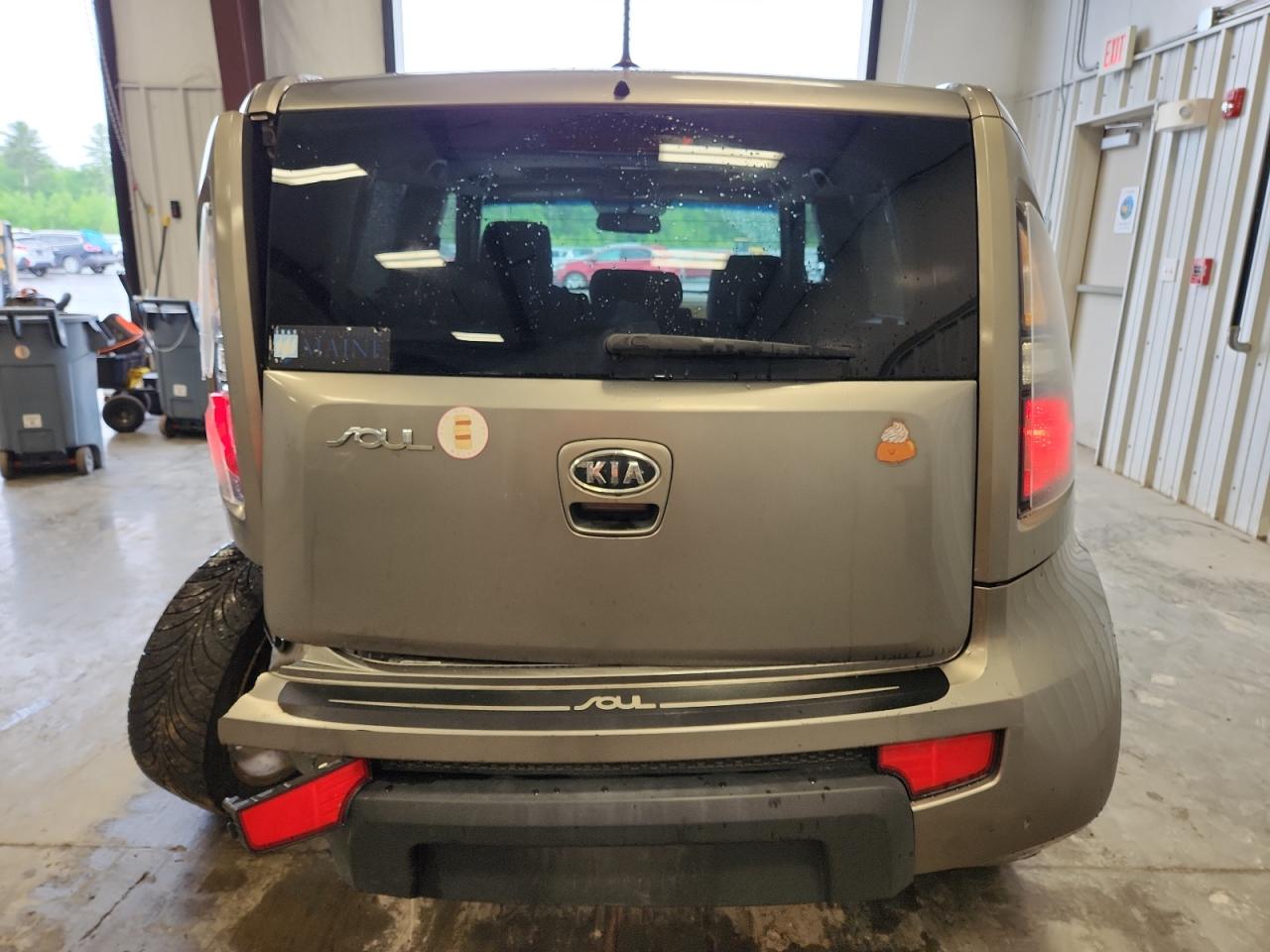 2010 Kia Soul + VIN: KNDJT2A29A7178800 Lot: 59719695