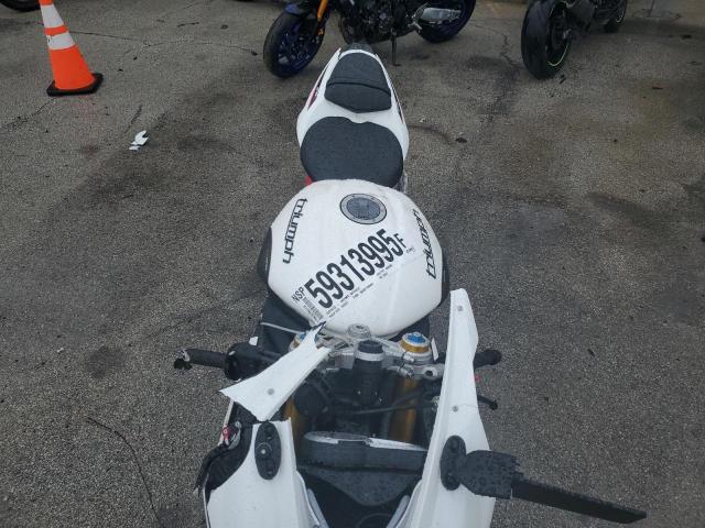 2014 TRIUMPH MOTORCYCLE DAYTONA 675  