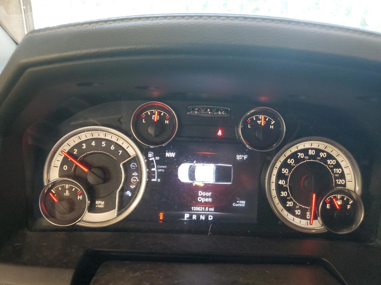 RAM 1500 2015 VIN 1C6RR7NT3FS642001 photo 9