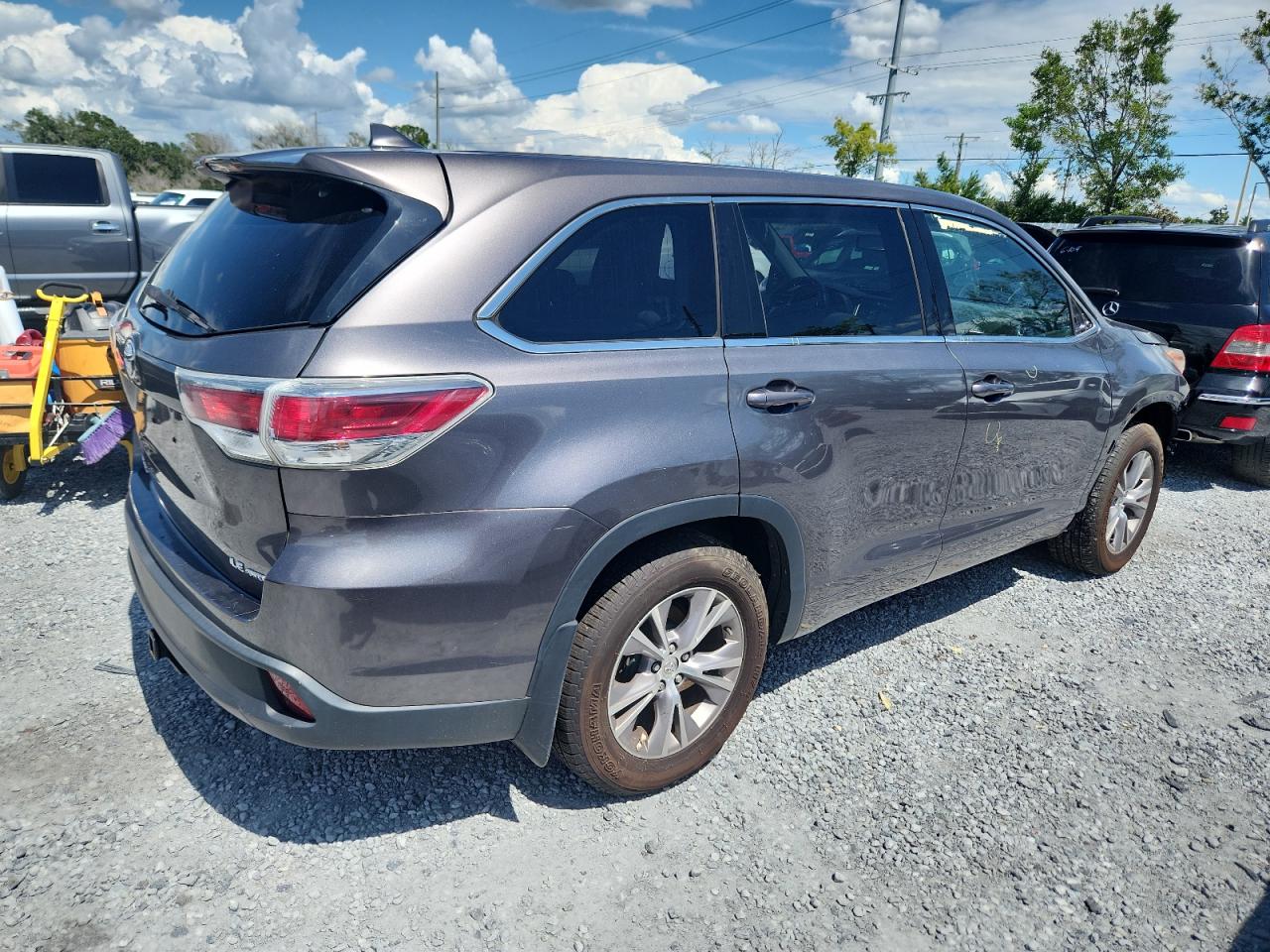 TOYOTA HIGHLANDER 2015 VIN 5TDBKRFHXFS079493 фото 3