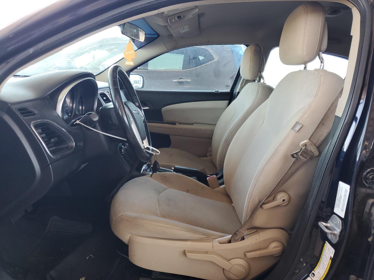 2011 Chrysler 200 Touring VIN: 1C3BC1FG6BN600283 Lot: 60775615