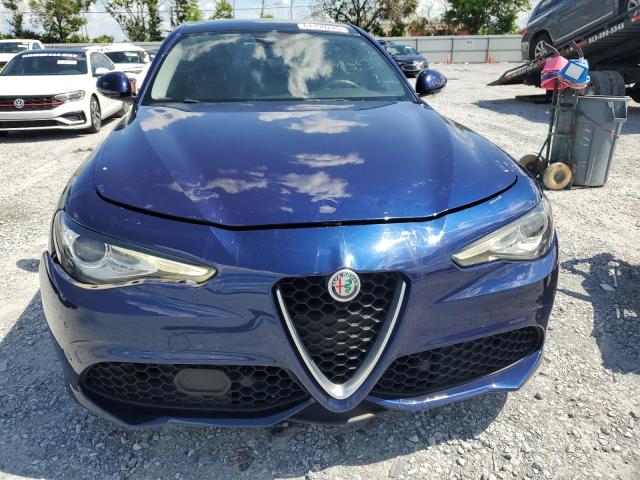  ALFA ROMEO GIULIA 2018 Granatowy