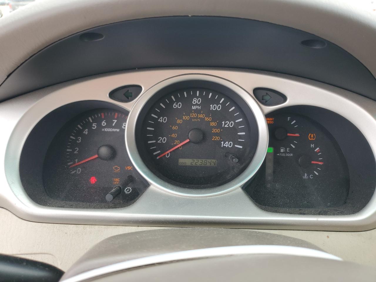 2004 Toyota Highlander Base VIN: JTEDP21A740038813 Lot: 63106905