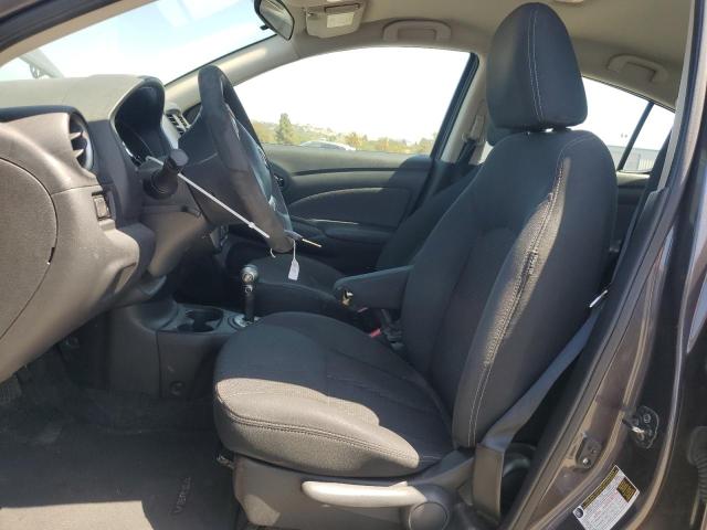  NISSAN VERSA 2015 Szary