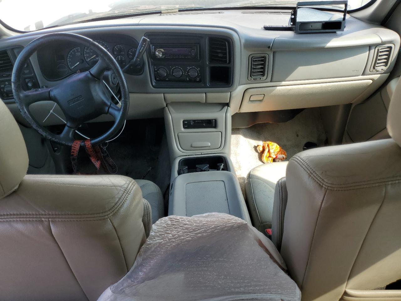 2001 GMC Yukon Xl C1500 VIN: 3GKEC16T71G252575 Lot: 62387635