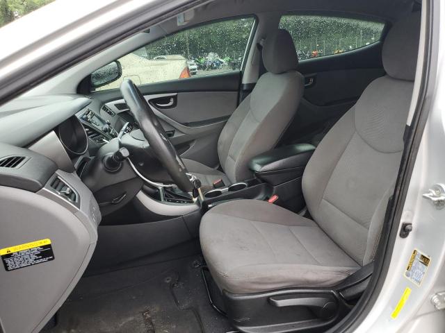 Sedans HYUNDAI ELANTRA 2016 Srebrny