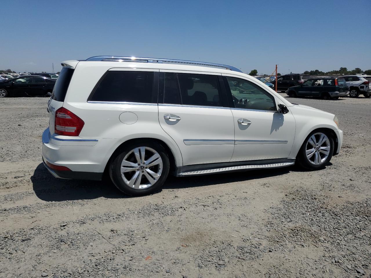 MERCEDES-BENZ GL-CLASS 2010 VIN 4JGBF7BE9AA574239 фото 3