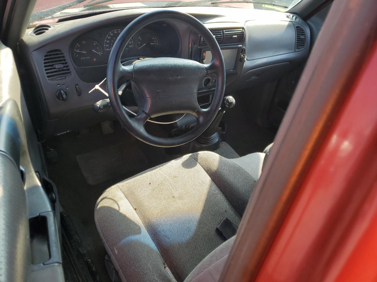 2000 Ford Ranger Super Cab VIN: 1FTYR14C7YPA82542 Lot: 62828525