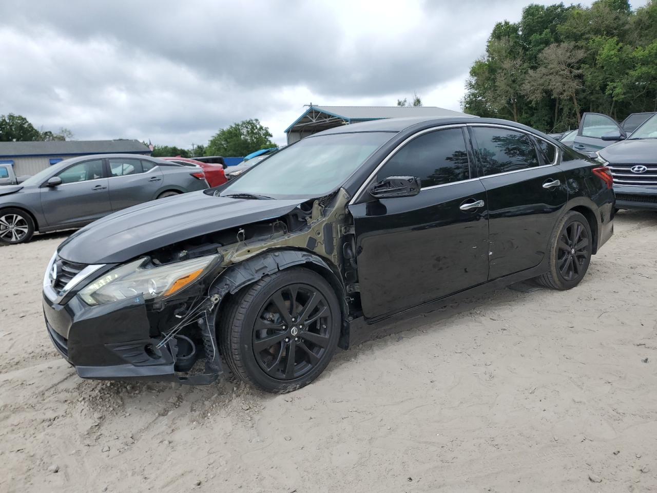 2017 Nissan Altima 2.5 for Sale in Midway, FL - Front End