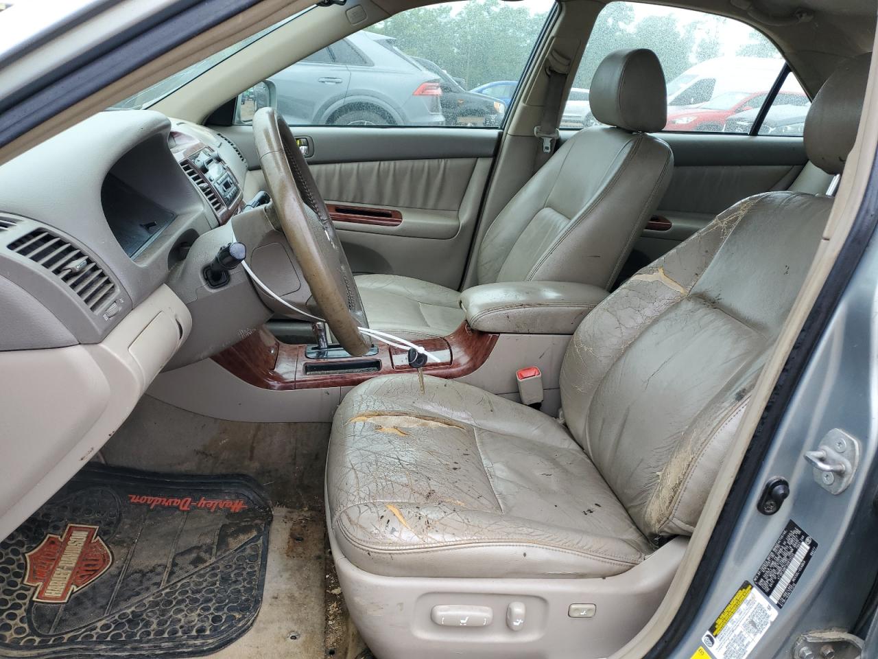 2005 Toyota Camry Le VIN: 4T1BF30K75U613335 Lot: 62474015