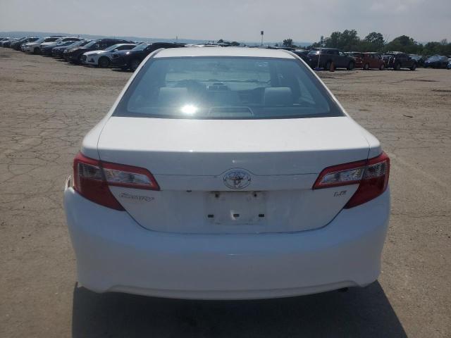 Sedans TOYOTA CAMRY 2014 White