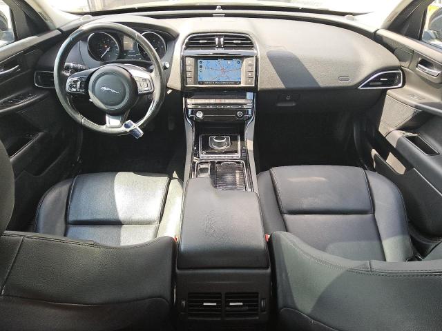 JAGUAR XE 2018 Черный