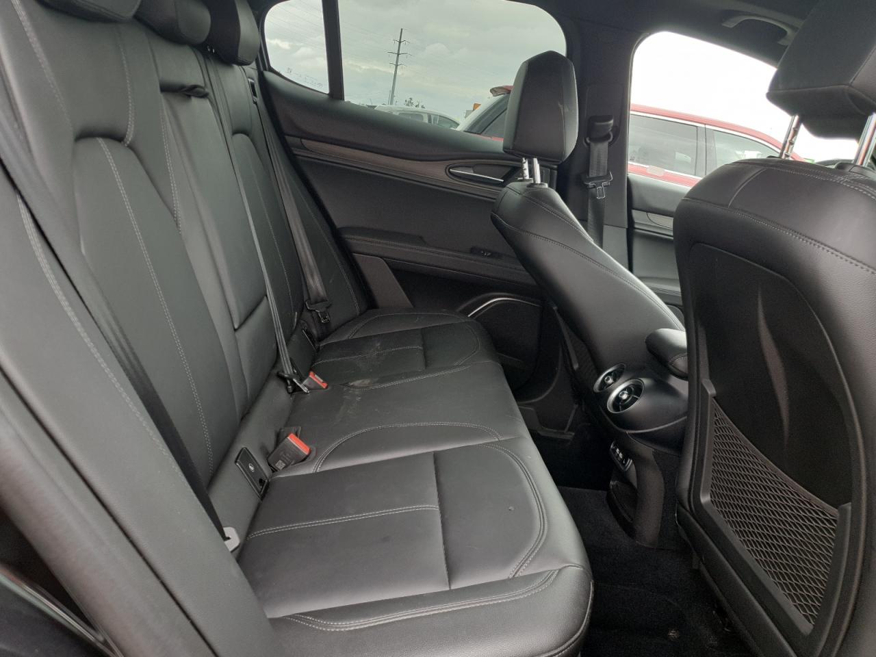 2022 Alfa Romeo Stelvio Ti VIN: ZASPAKBN1N7D38304 Lot: 61393005