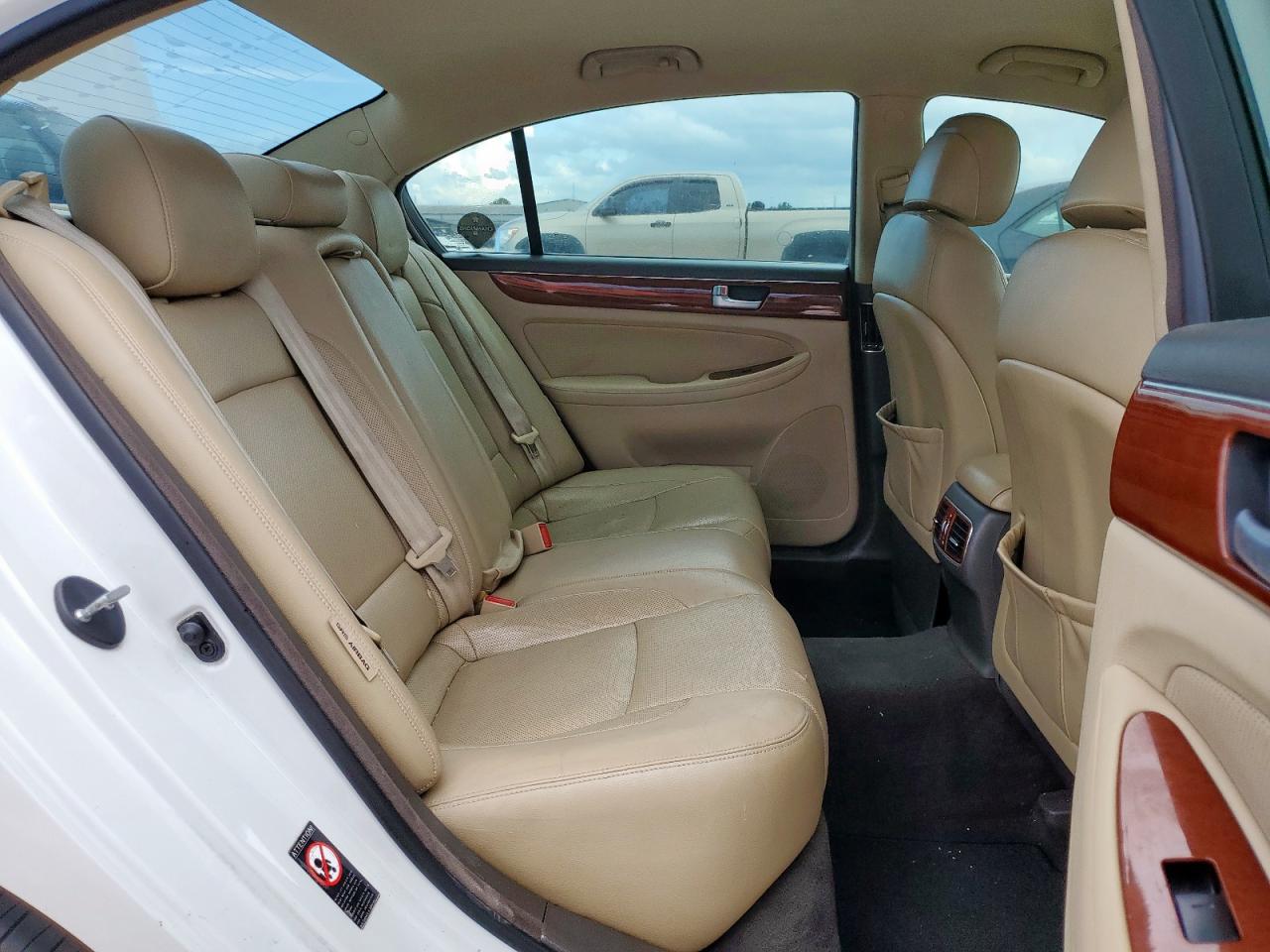 2013 Hyundai Genesis 3.8L VIN: KMHGC4DD9DU237896 Lot: 62180245
