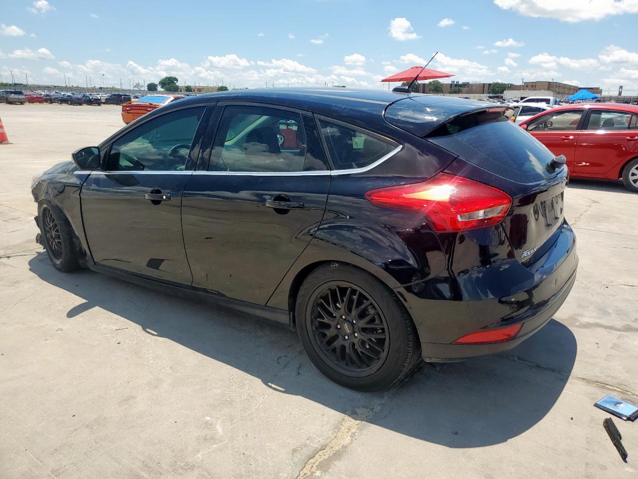 FORD FOCUS 2018 VIN 1FADP3N29JL222535 photo 2