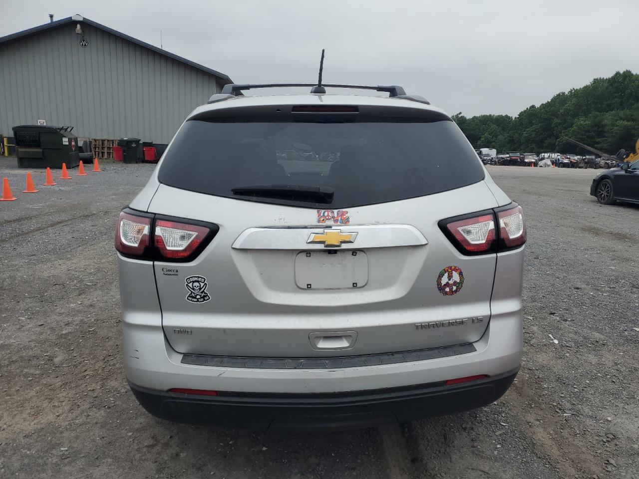 2016 Chevrolet Traverse Ls VIN: 1GNKVFED1GJ240985 Lot: 62743605