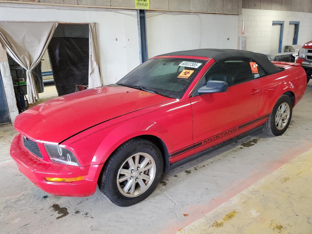 2007 Ford Mustang продається в Indianapolis, IN - Burn