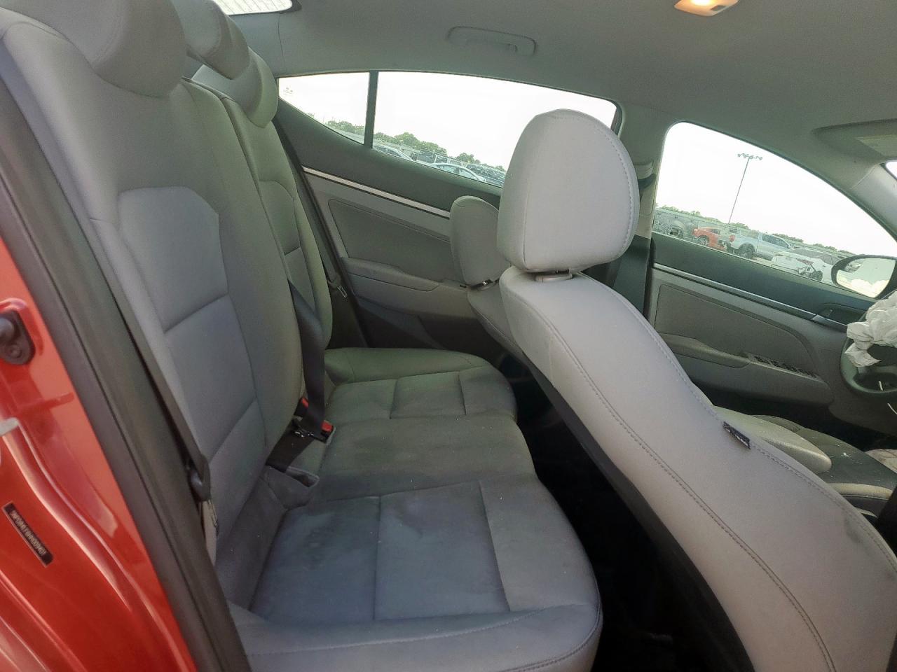 HYUNDAI ELANTRA 2017 VIN 5NPD84LF6HH009401 фото 10