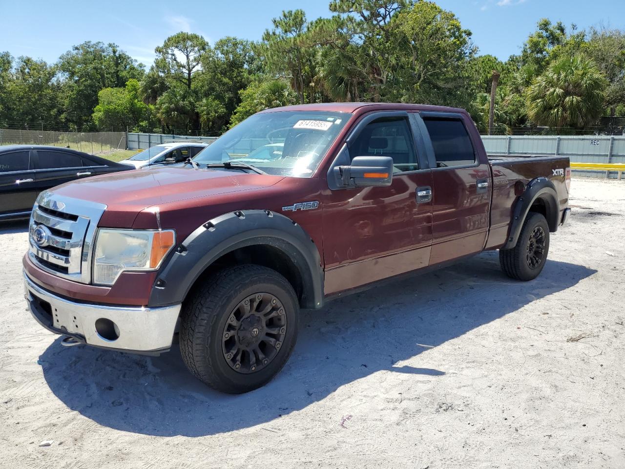 2009 Ford F150 Supercrew for Sale in Fort Pierce, FL - Minor Dent/Scratches