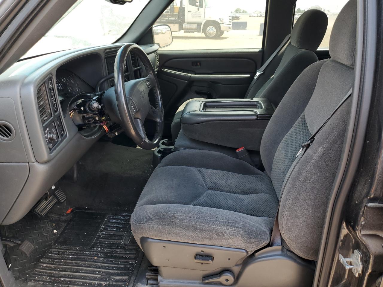 2005 Chevrolet Silverado K1500 VIN: 2GCEK13T451311616 Lot: 62492265