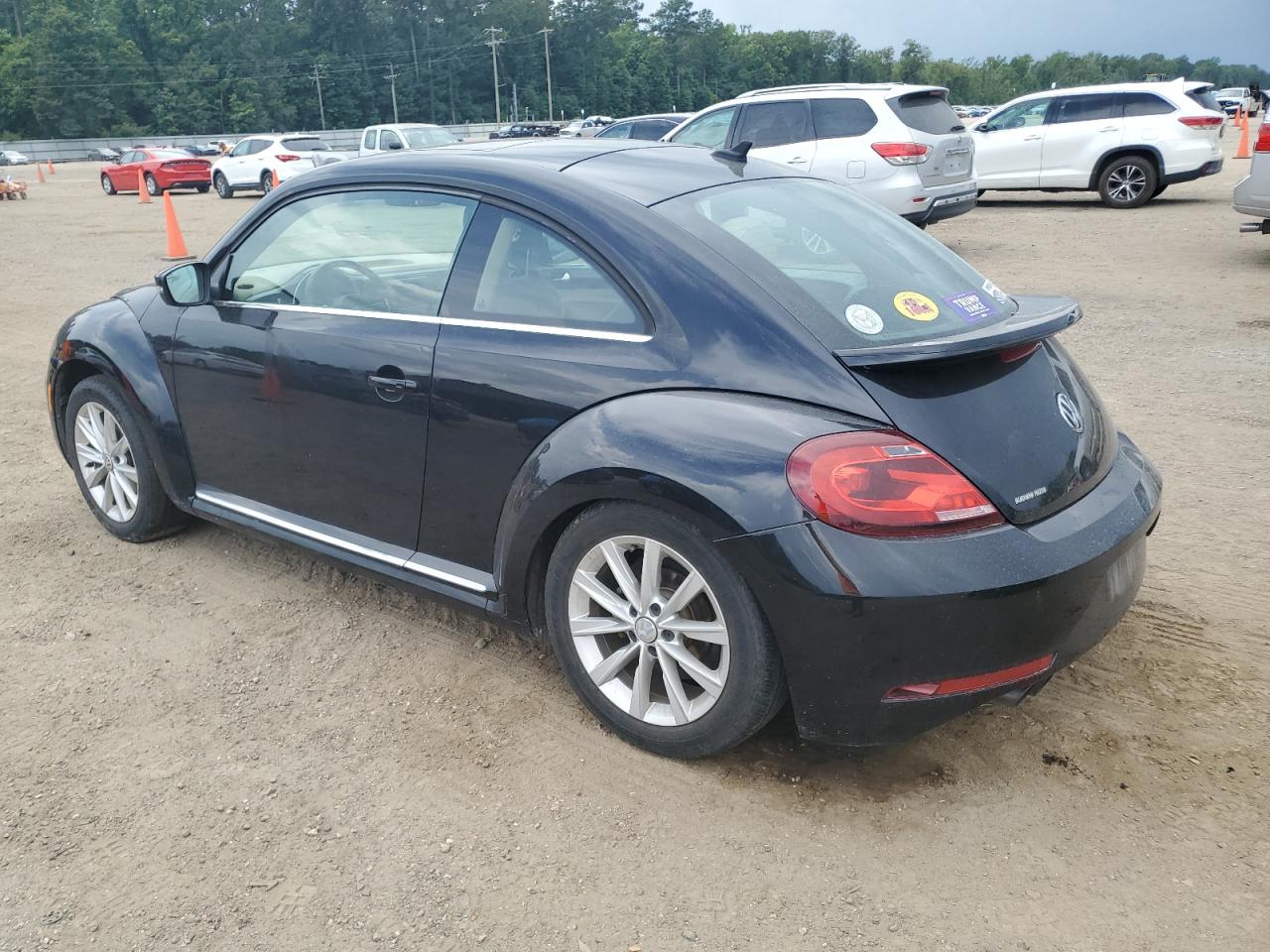 2018 Volkswagen Beetle Se black null gas 3VWJD7AT6JM710252 photo #3