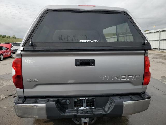  TOYOTA TUNDRA 2015 Srebrny