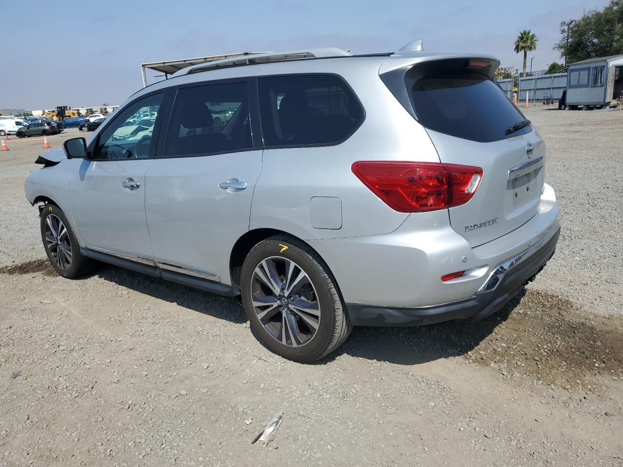 NISSAN PATHFINDER 2020 VIN 5N1DR2DN1LC591088 фото 2