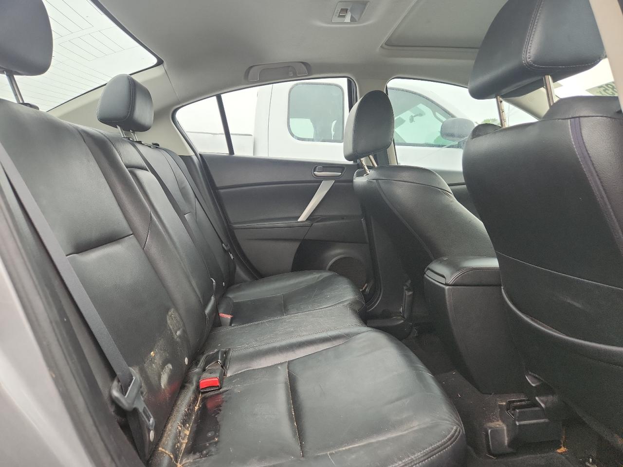 2010 Mazda 3 S VIN: JM1BL1S54A1131006 Lot: 60060185