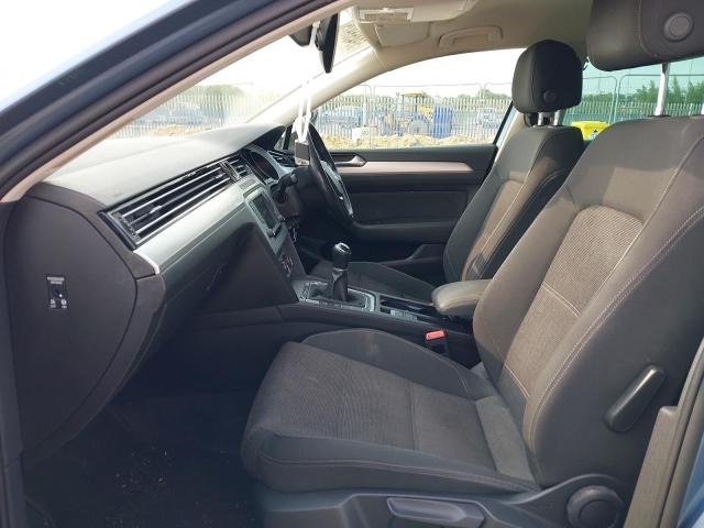 2015 VOLKSWAGEN PASSAT SE