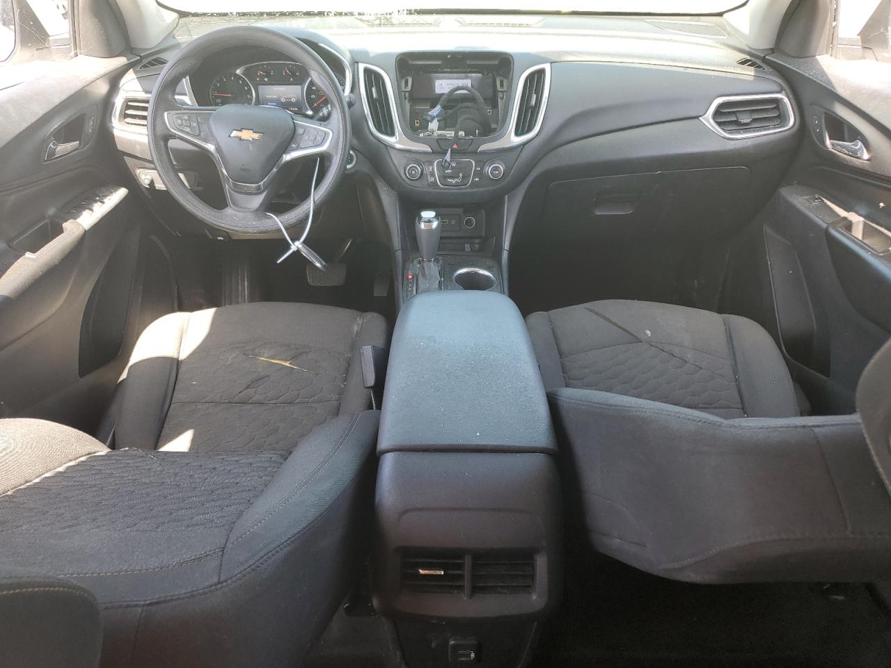 2GNAXUEV0K6115890 CHEVROLET EQUINOX 2019