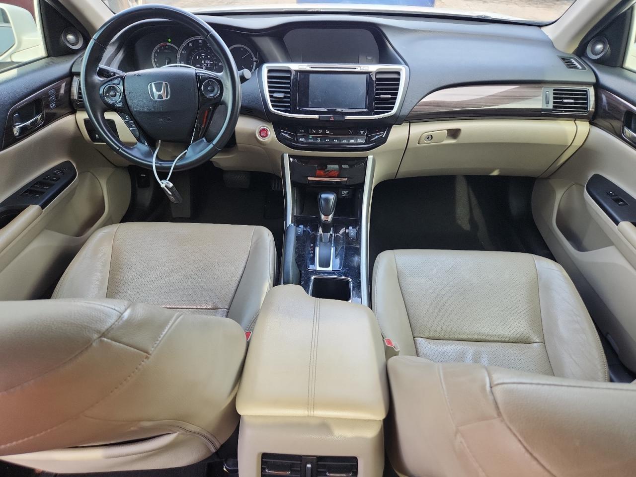 1HGCR3F86HA002439 HONDA ACCORD 2017