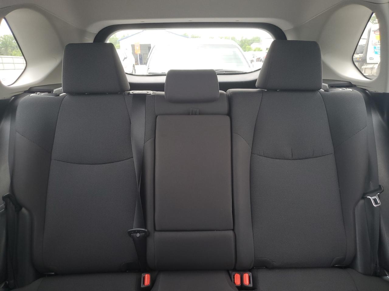 2T3G1RFV0MC160823 TOYOTA RAV4 2021
