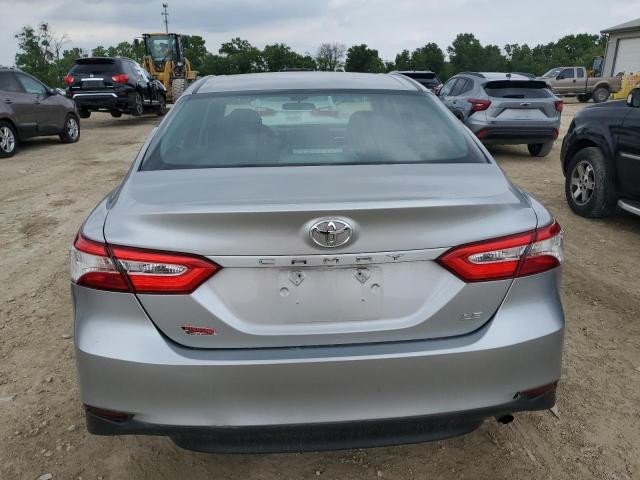 TOYOTA CAMRY 2018 Серебристый