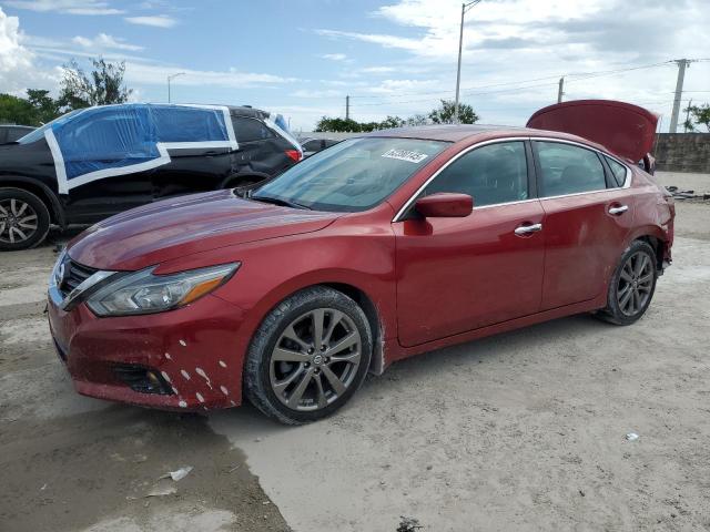  NISSAN ALTIMA 2018 Czerwony