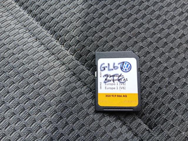 2017 VOLKSWAGEN GOLF SE NA