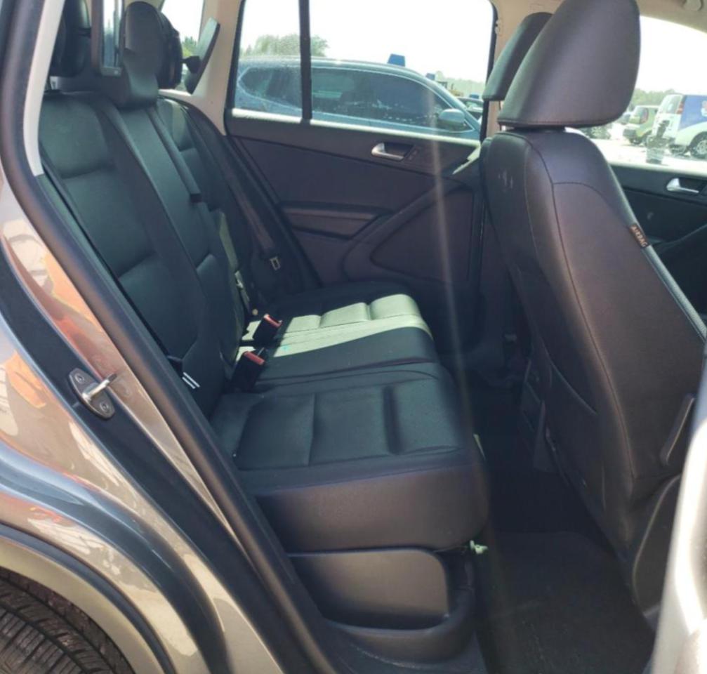 VOLKSWAGEN TIGUAN 2017 VIN WVGAV7AX9HK018499 photo 10