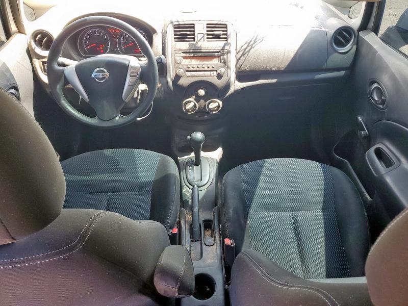 Hatchbacks NISSAN VERSA 2014 Silver
