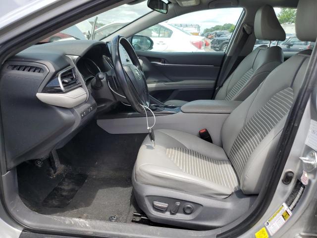 TOYOTA CAMRY 2021 Srebrny