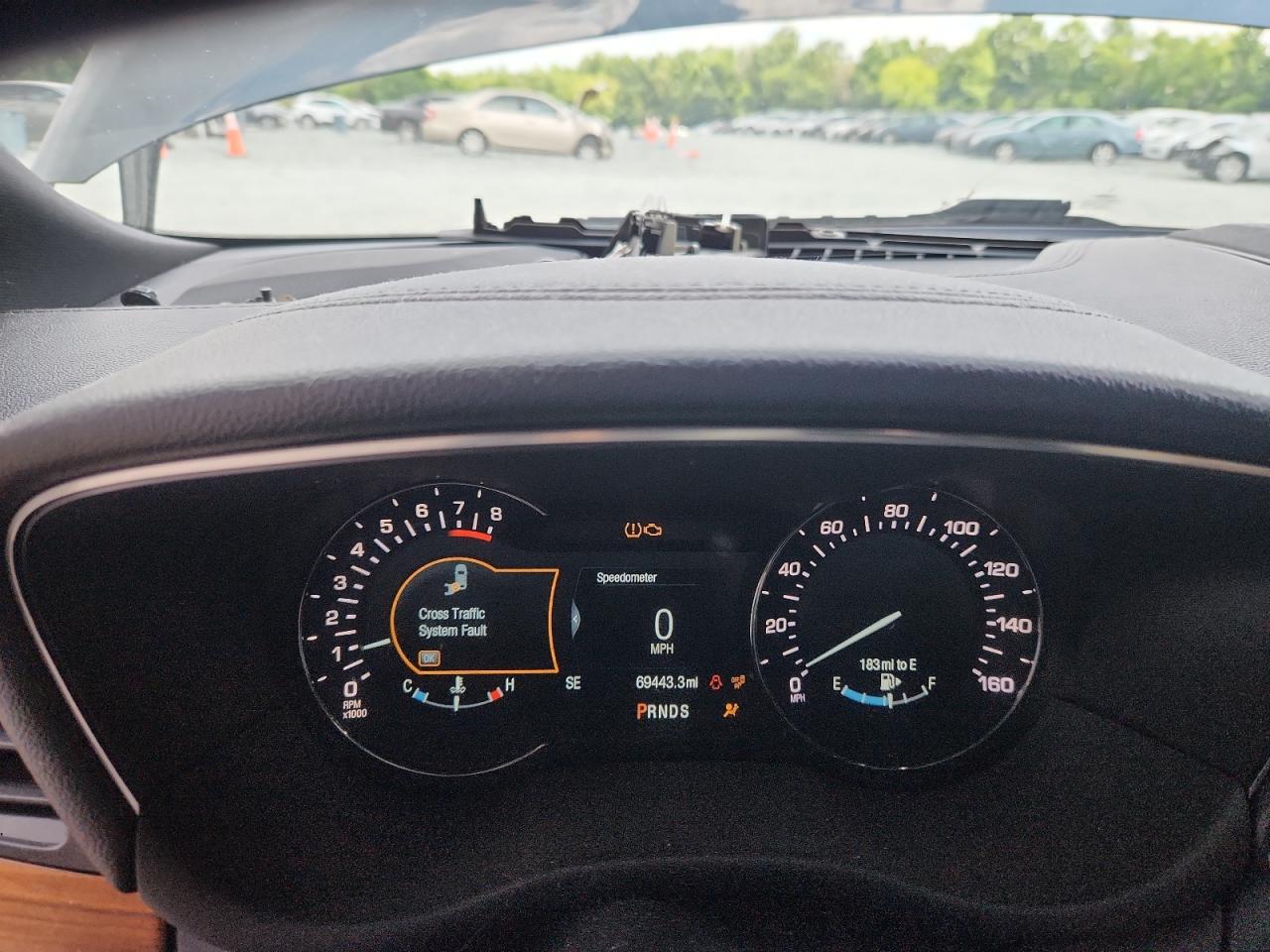 2018 Lincoln Mkc Select VIN: 5LMCJ2C91JUL22052 Lot: 63018505
