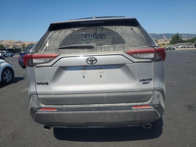  TOYOTA RAV4 2021 Srebrny