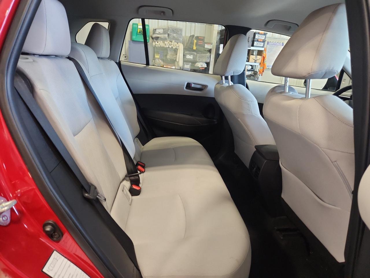 2022 Toyota Corolla Cross Le VIN: 7MUCAAAG1NV033692 Lot: 61725765