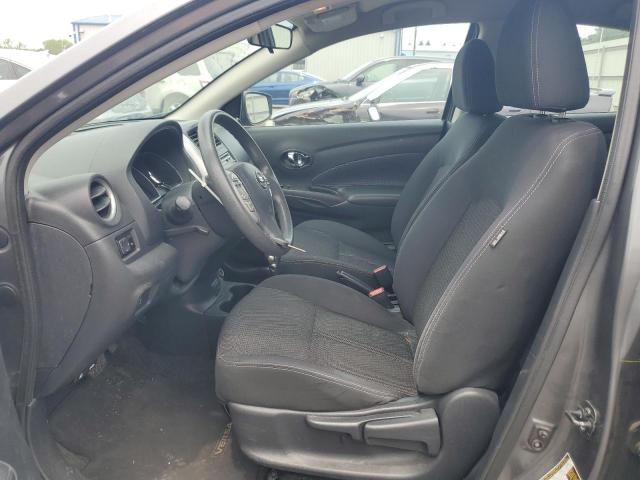  NISSAN VERSA 2017 Szary