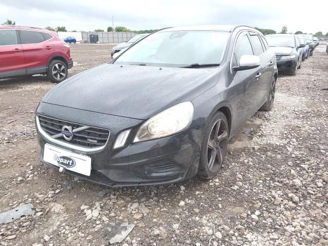 VOLVO V60 R-DESI 2012
