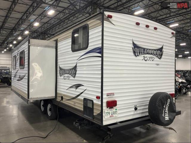 2015 FORESRIVER M-262BHXL  