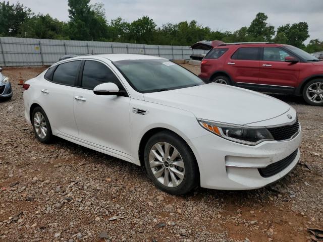  KIA OPTIMA 2018 Белы