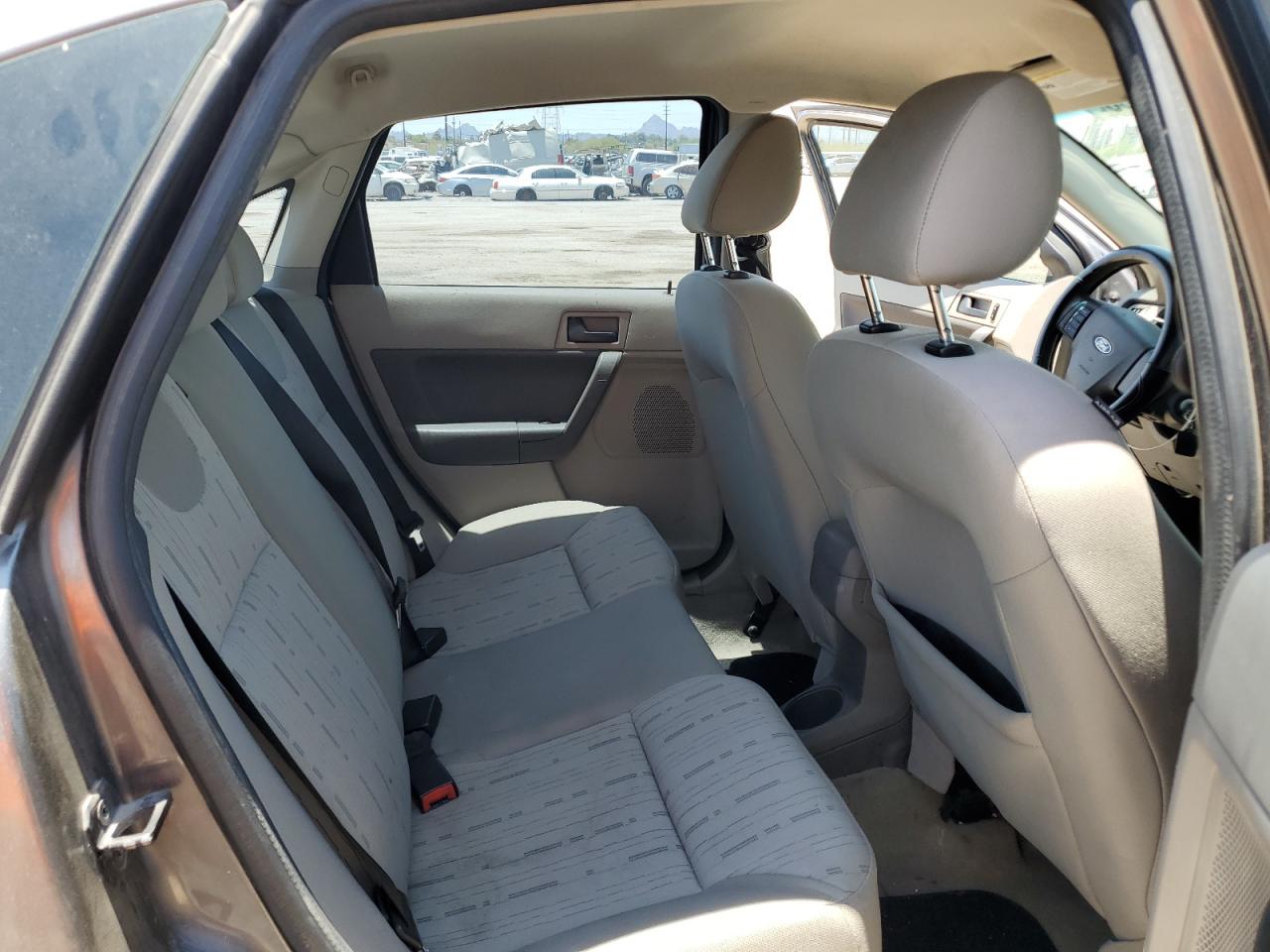 2009 Ford Focus Se VIN: 1FAHP35NX9W101549 Lot: 61846935