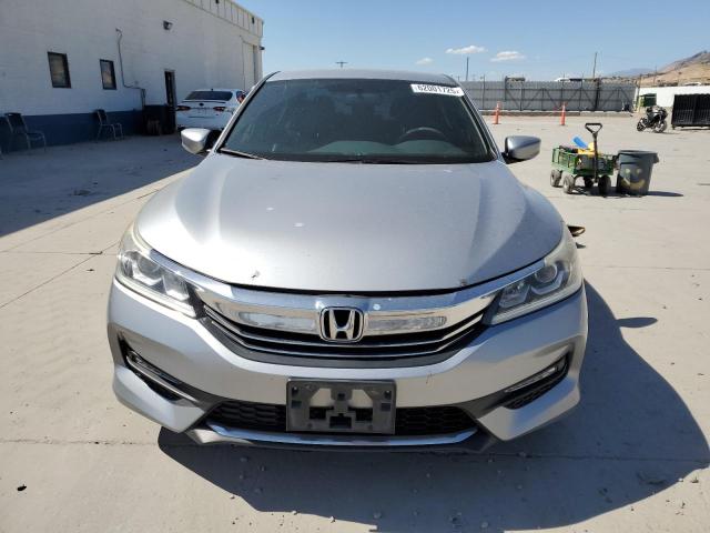  HONDA ACCORD 2017 Srebrny