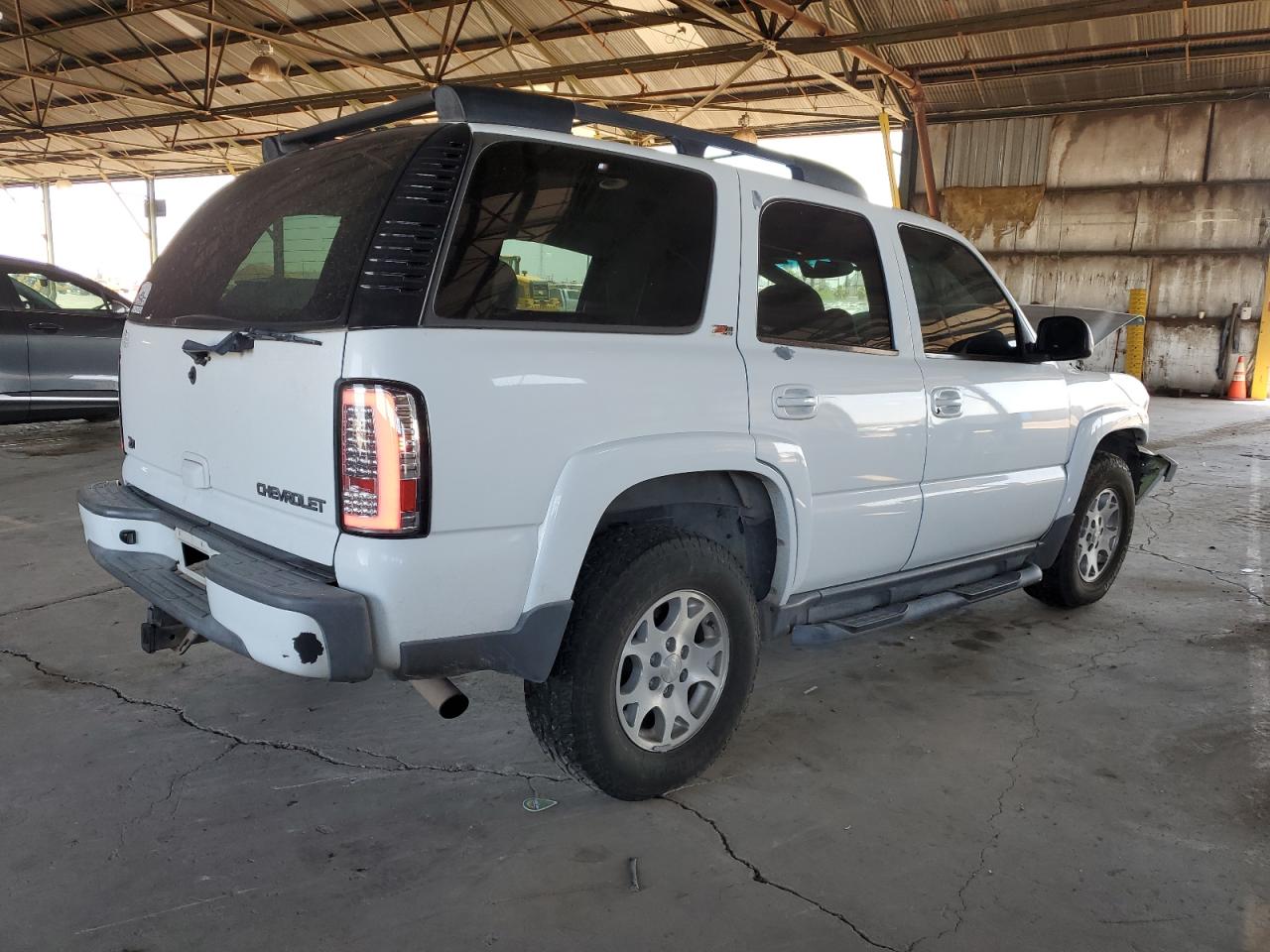 CHEVROLET TAHOE 2002 VIN 1GNEK13Z02R274661 фото 3